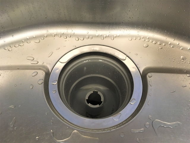 排水口のつまり解消に!ワイヤーブラシ徹底活用ガイド
