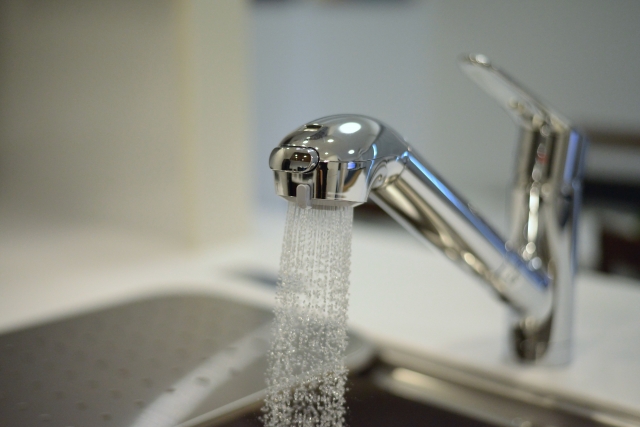 水道の水漏れで料金が高騰？原因別チェックと対処法